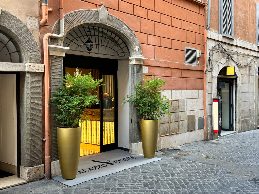 Palazzo Venere, articolo su Beyond the Magazine