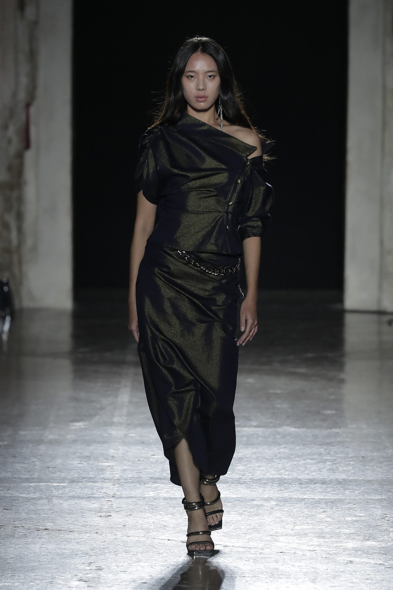 Chicco Mao, articolo su Beyond the Magazine, sfilata, MFW ss25