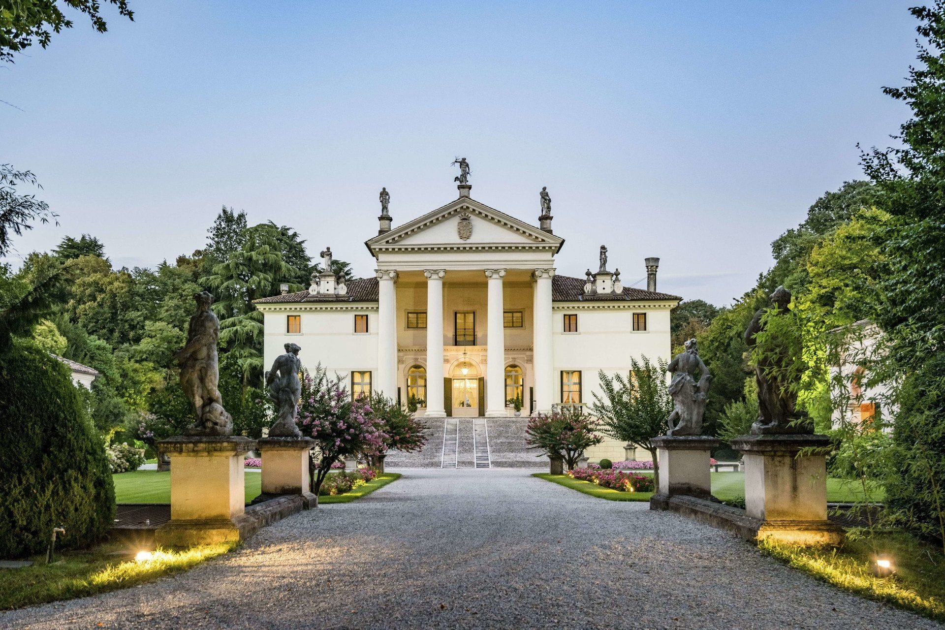 Villa Sandy x Peggy Guggenheim , articolo su Beyond the Magazine