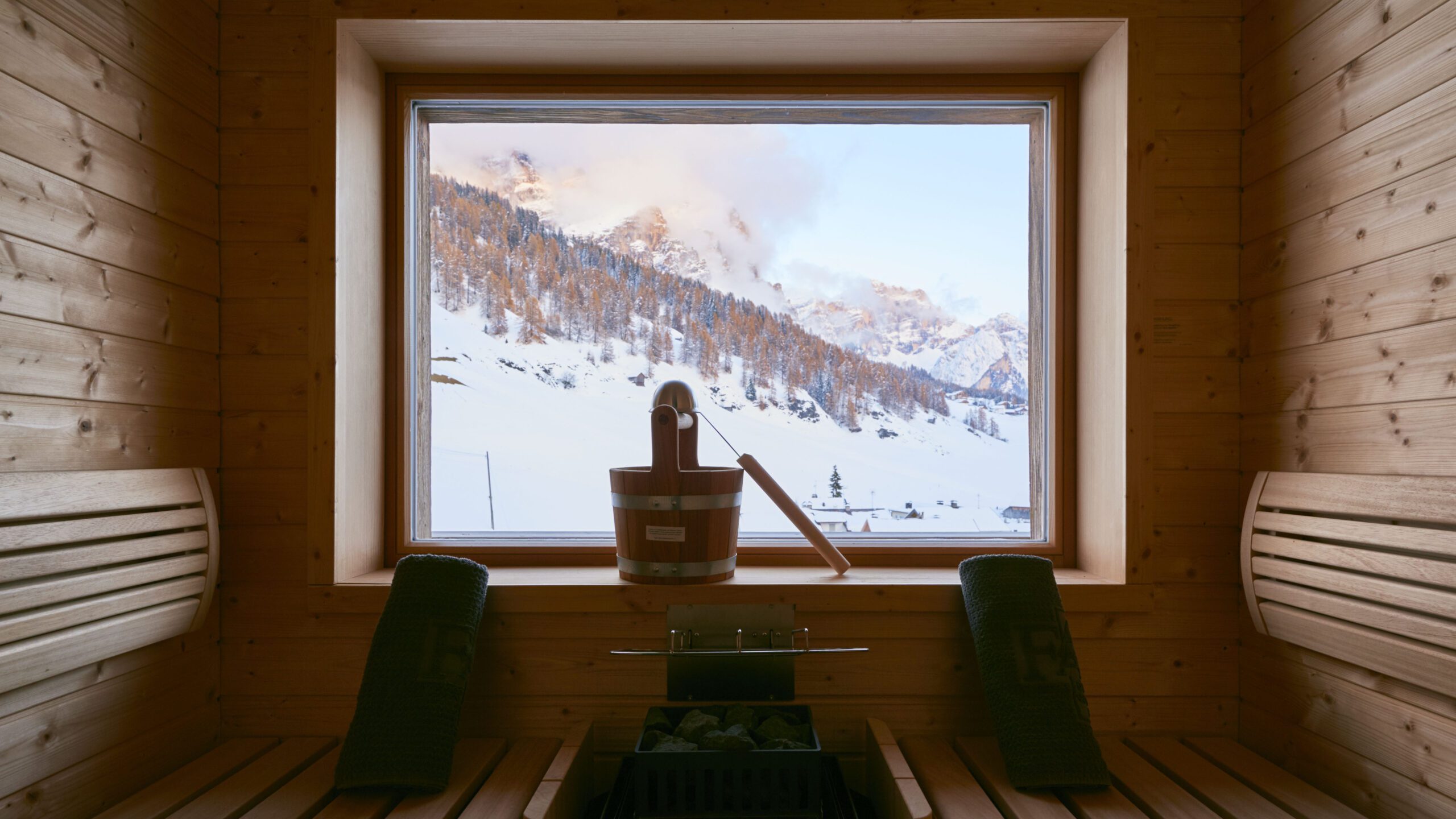 Dolomiti Wellness Hotel Fanes, Sauna, Articolo su Beyond the Magazine